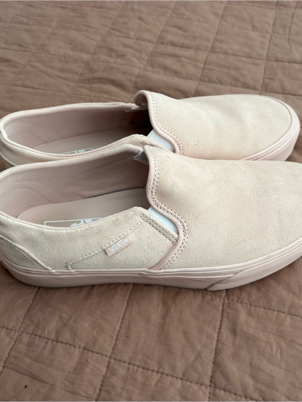 Vans Slip-On Sneakers in Pale Pink